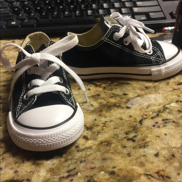 Infant size 6 converse - Picture 2 of 3